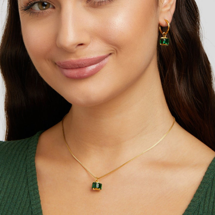 Zelena kockasta ogrlica