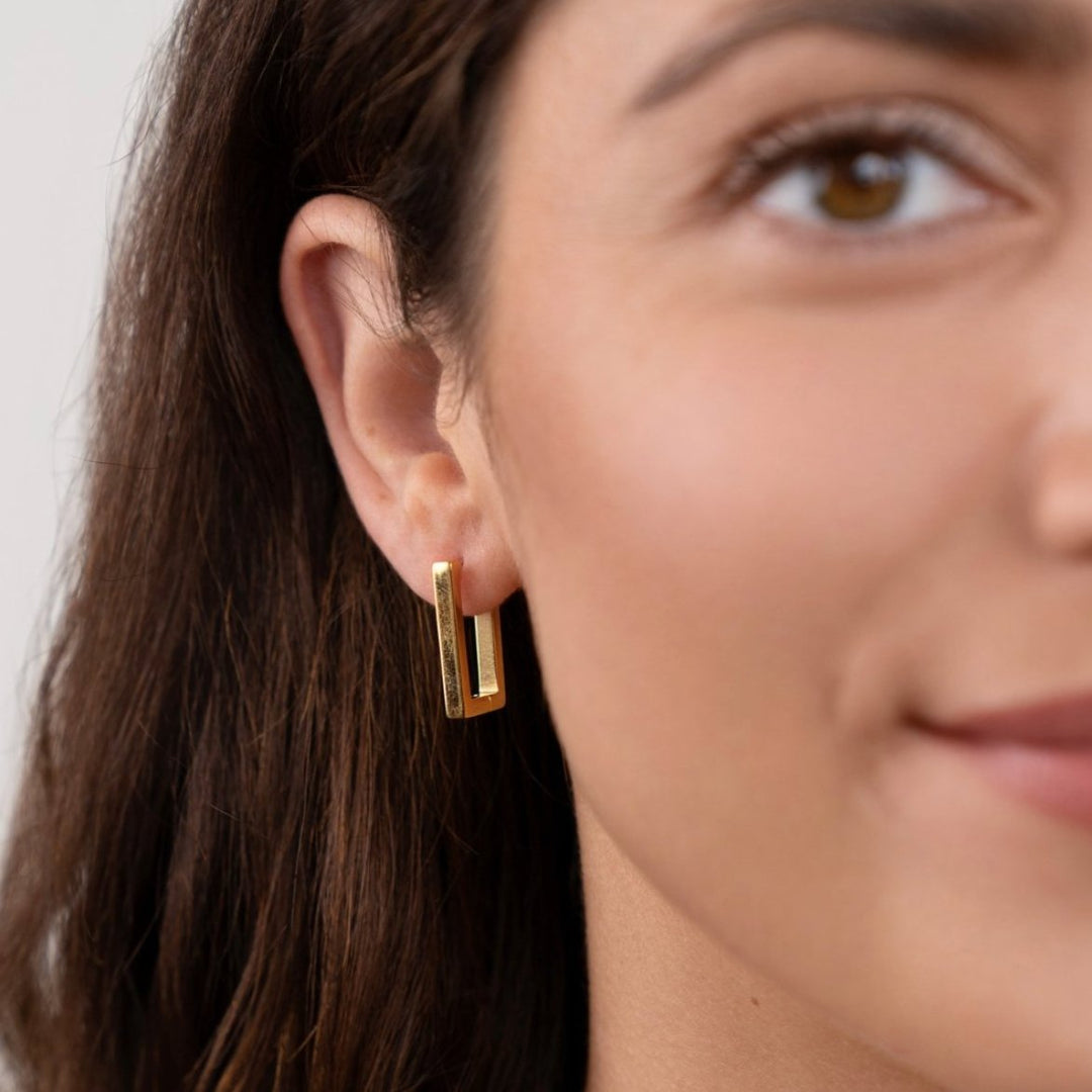 Set Yulia – latica i krug