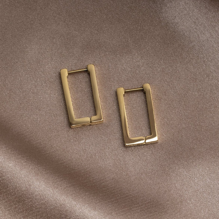 Set Yulia – latica i krug